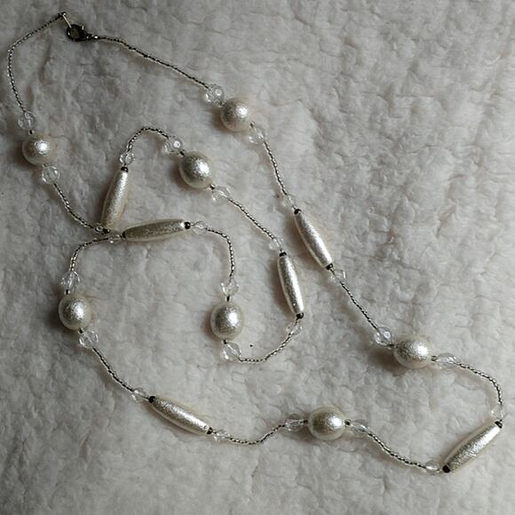Silver/Crystal Single Strand Necklace - Picture 4 of 5